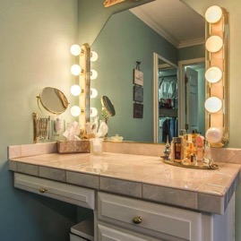 30 Master Bathroom (vanity) 