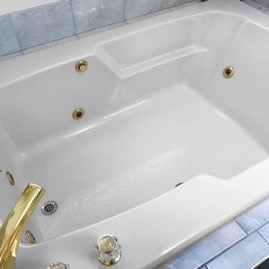 32 Master Bathroom (jetted tub) 